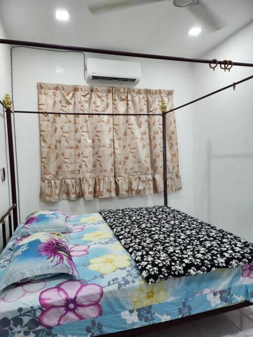 D'Haja 61 Klia Sepang With 3 Airconds & Wifi Banting (Selangor) Exterior foto